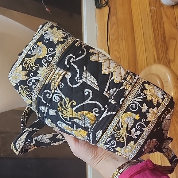 Vera Bradley Black and Yellow Floral Women's Bag - Picture 4 of 6